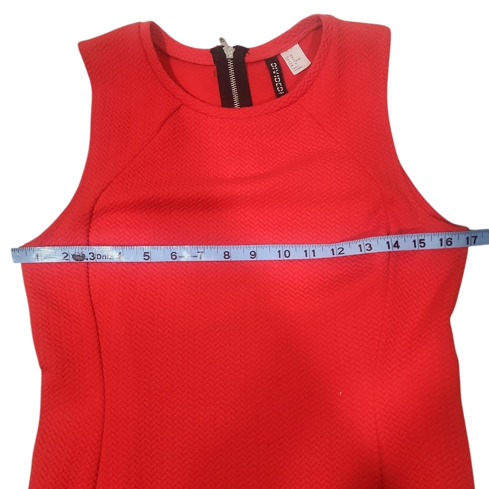 H & M Sleeveless Red Dress. 10 - Picture 6 of 13
